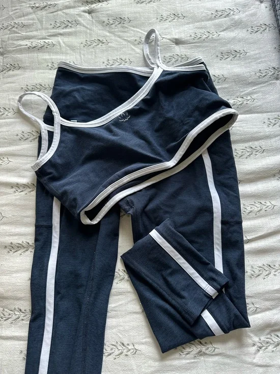 Beyond Yoga Spacedye New Moves Navy Set - Picture 12 of 15